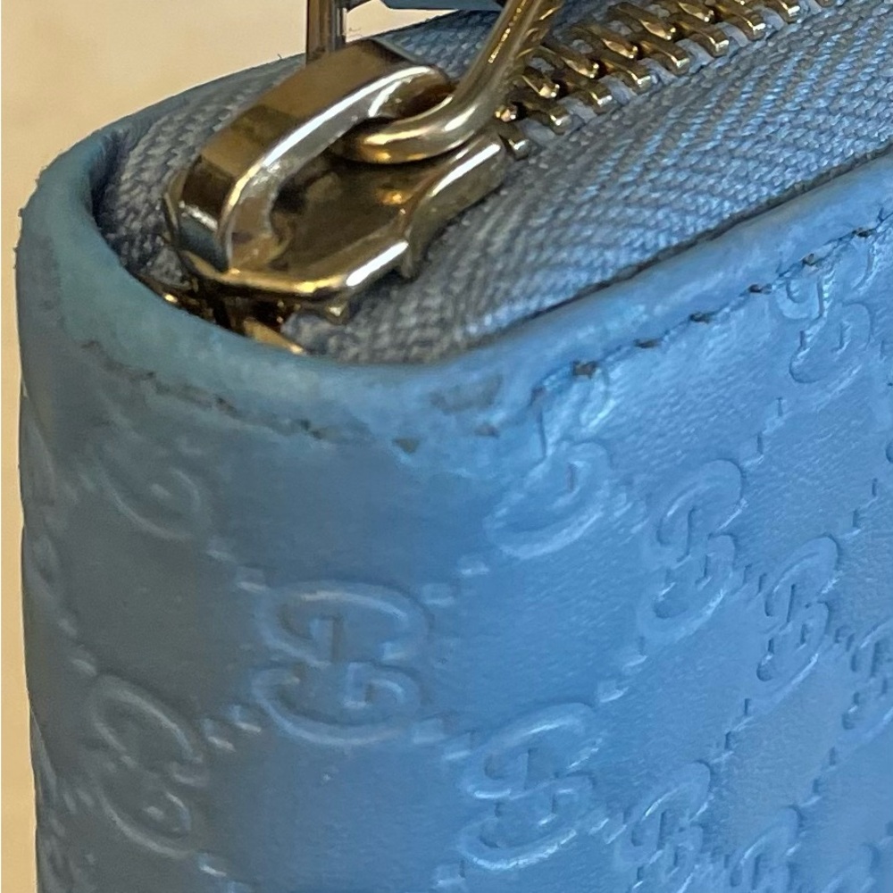 Gucci Authentic Vintage Light Blue Mini-Monogram Textured Zippy Wallet - Picture 11 of 16